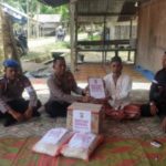 Kapolres Aceh Utara Serahkan Bantuan Sosial Kepada Keluarga Korban Yang Disambar Petir Di Paya Bakong