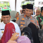 Hadiri Peringatan Maulid Nabi, Kapolres Aceh Jaya Santuni Anak Yatim