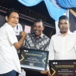 Ngoh Jal Keuchik Kuta Padang Di Anugerahi sebagai “Keuchik Iniovasi Pembangunan Gampong”