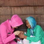 Bhayangkari Cabang Aceh Tamiang Membagikan Sembako Dalam Rangka Bakti Sosial di Bulan Suci Ramadhan