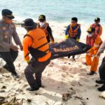 Kapolsek Pulo Aceh dan Warga pesisir Pantai Lhok Keutapang Evakuasi Mayat Tanpa Identitas