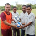 Polres Aceh Barat Buka Turnamen Bola Kaki Hut Pemuda Pulo Teungoh Merebutkan 40 Juta Rupiah