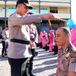Tradisi Mandi Kembang di Polresta Banda Aceh saat 63 Personelnya Naik Pangkat